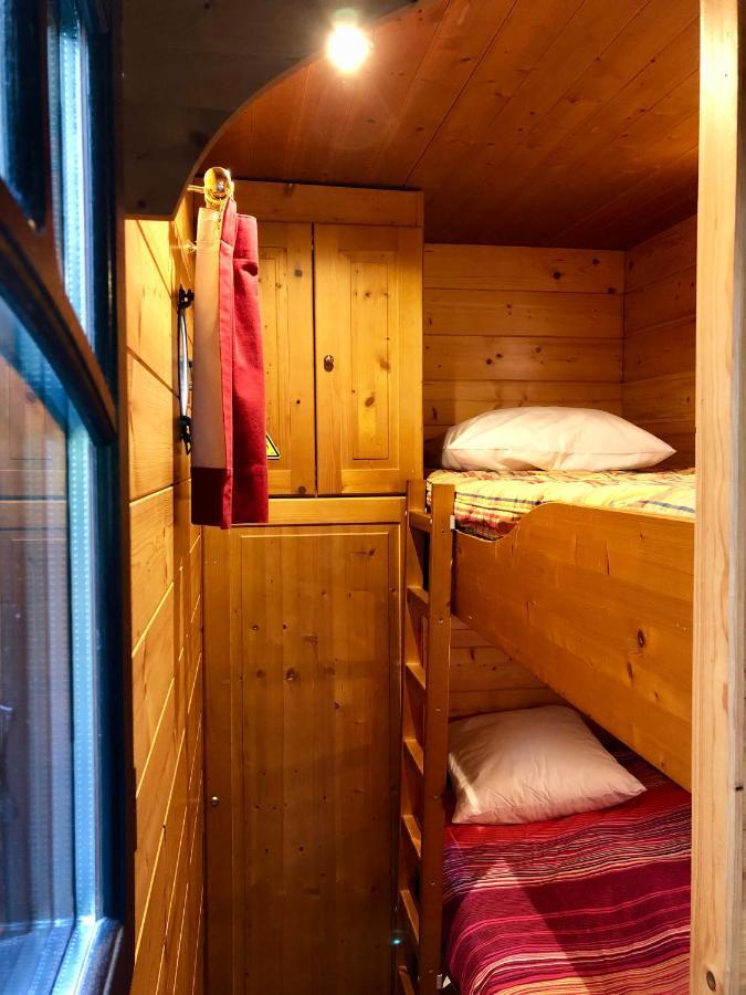 Millygite Roulotte - 4 Seasons Chalet-On-Wheels Εξωτερικό φωτογραφία